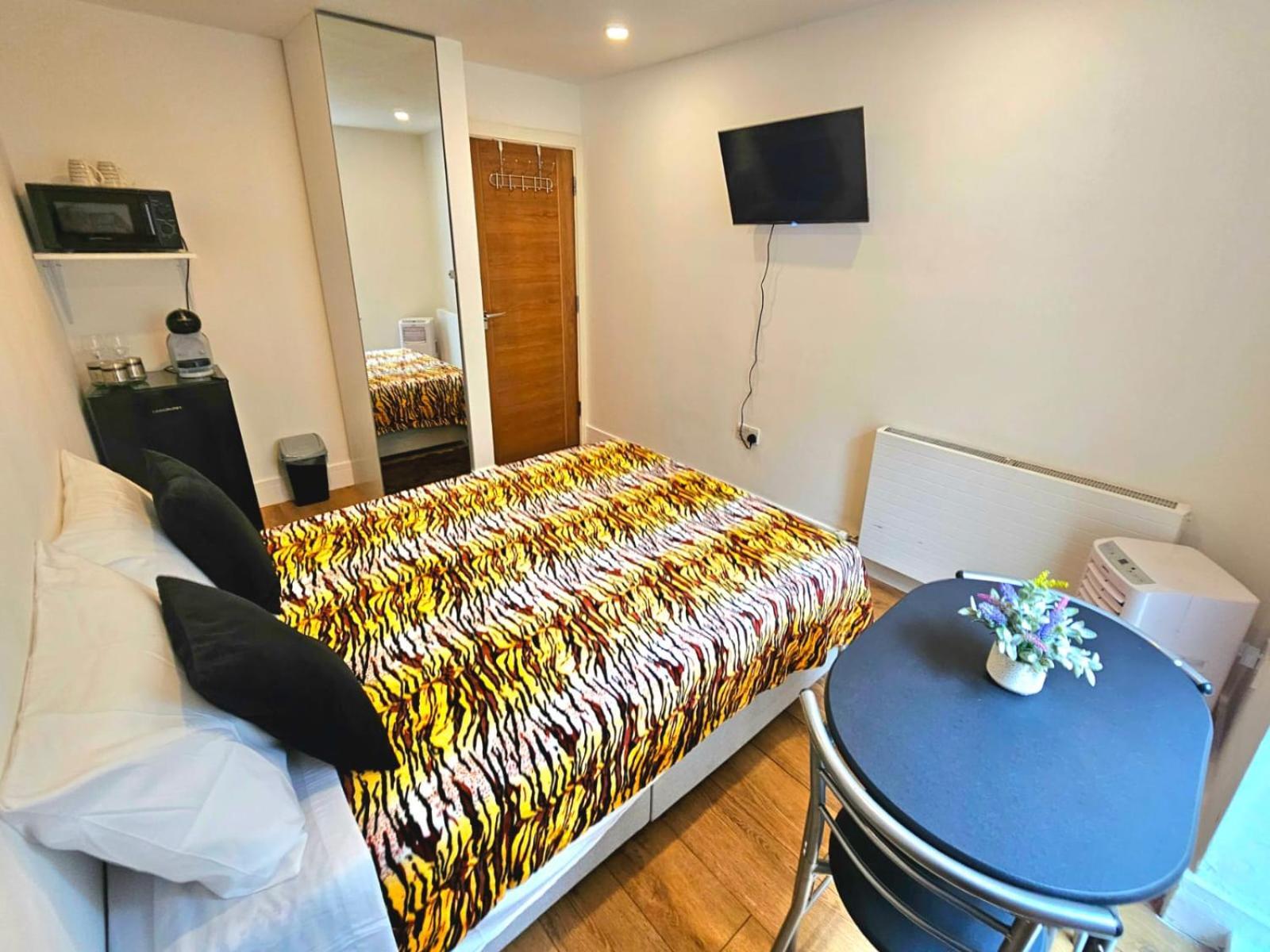 Oliver Double Room London Exterior photo